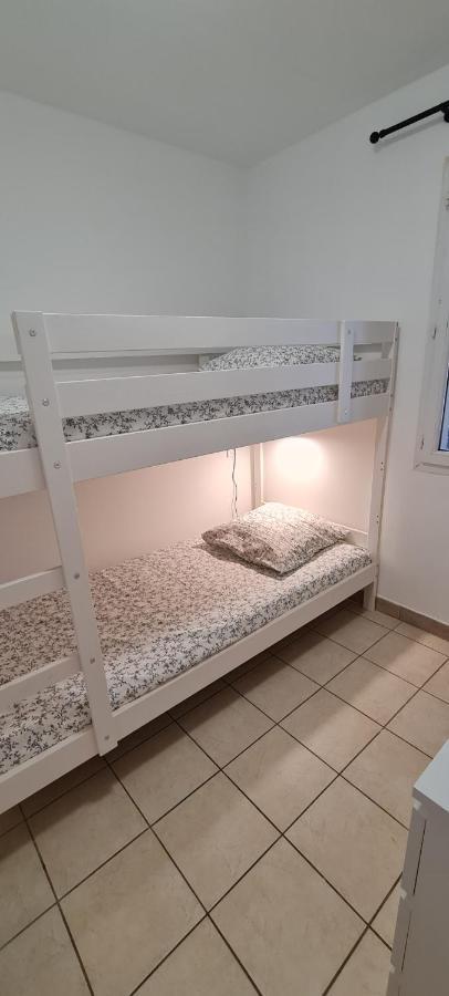 Agreable Rez De Jardin Avec Piscine Et Jacuzzi Apartment Сервион Екстериор снимка